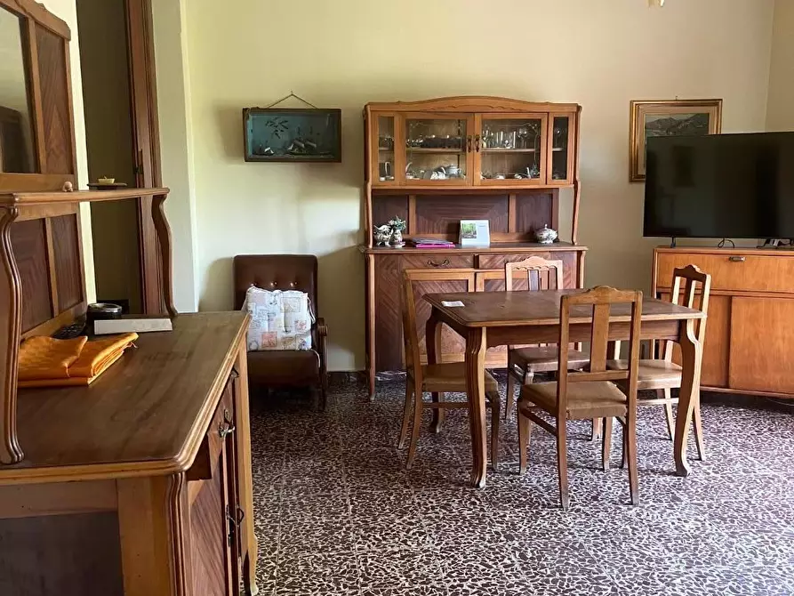 Immagine 18 di Appartamento in vendita  a Massa