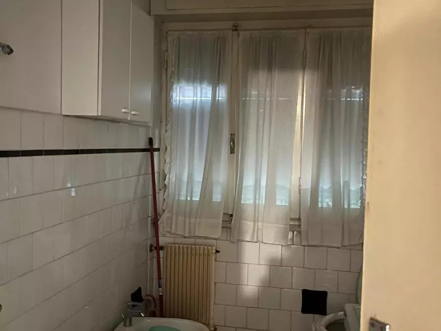 Immagine 14 di Appartamento in vendita  a Massa