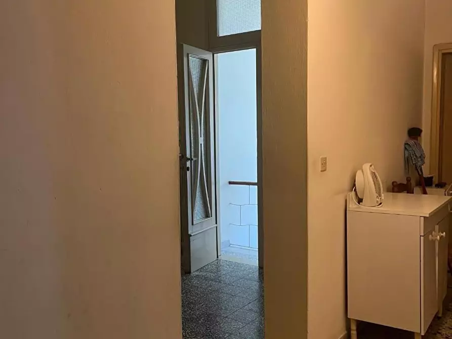 Immagine 16 di Appartamento in vendita  a Massa