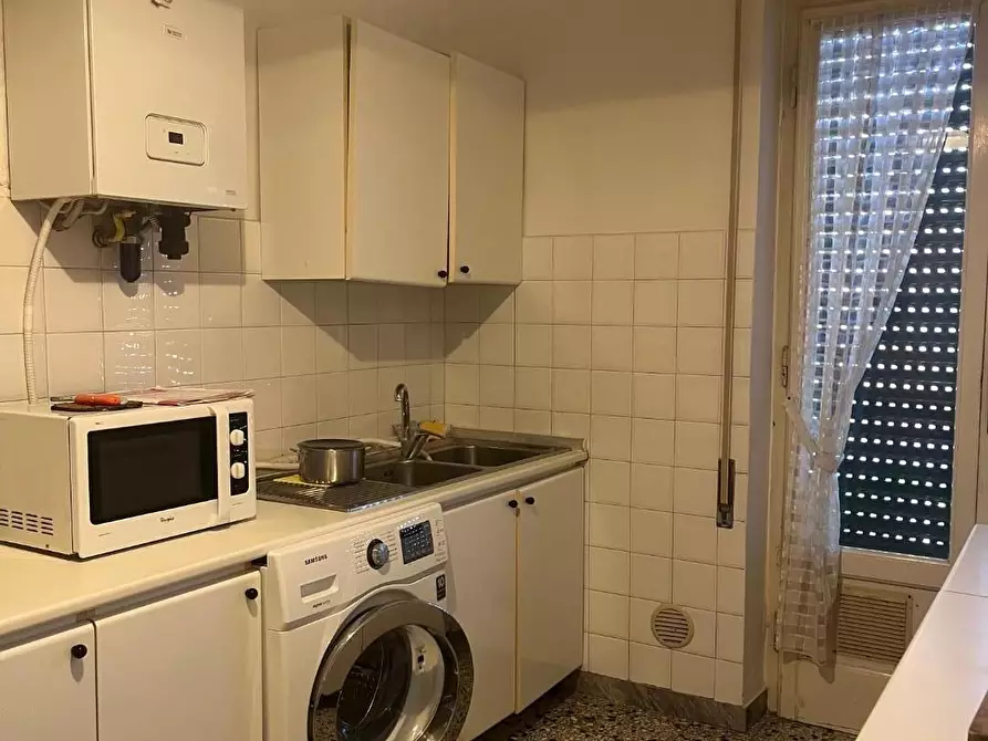 Immagine 4 di Appartamento in vendita  a Massa