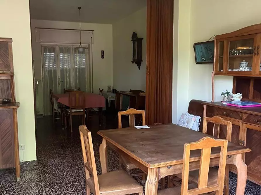 Immagine 9 di Appartamento in vendita  a Massa