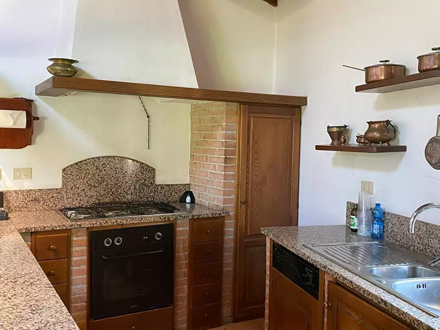 Immagine 10 di Casa indipendente in vendita  a Castagneto Carducci