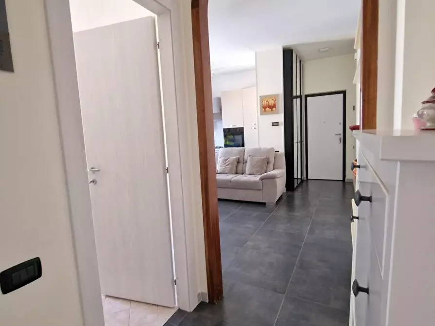 Immagine 6 di Appartamento in vendita  a Carrara