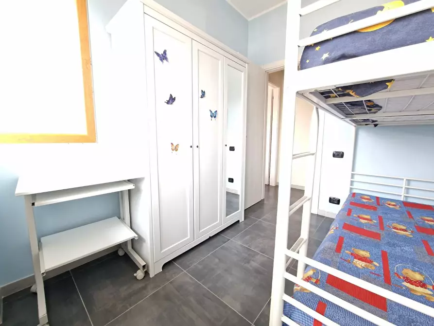 Immagine 24 di Appartamento in vendita  a Carrara