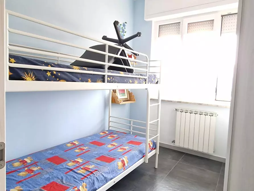 Immagine 26 di Appartamento in vendita  a Carrara