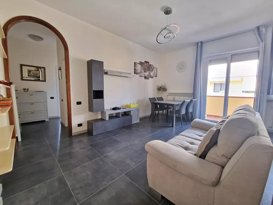 Immagine 4 di Appartamento in vendita  a Carrara