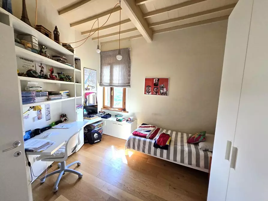 Immagine 10 di Appartamento in vendita  a Siena