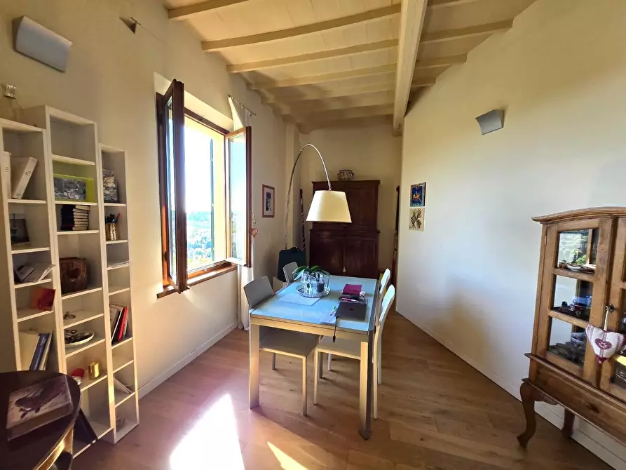 Immagine 7 di Appartamento in vendita  a Siena