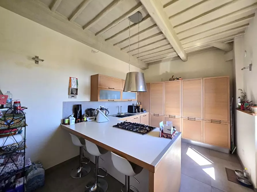 Immagine 2 di Appartamento in vendita  a Siena