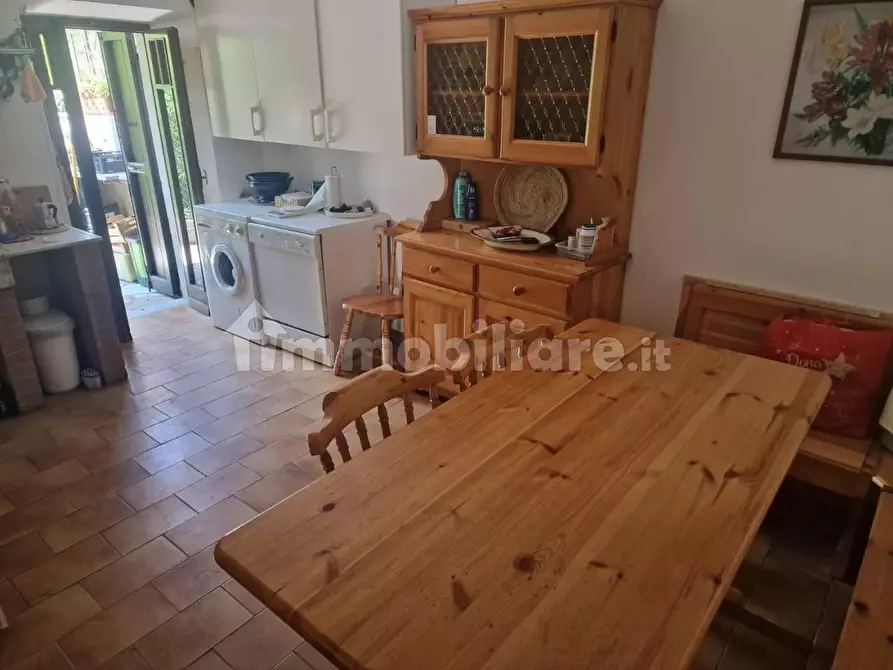 Immagine 11 di Casa semindipendente in vendita  a Carrara