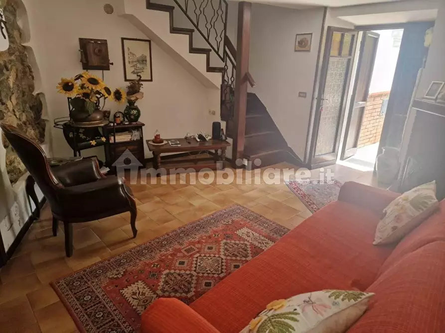 Immagine 14 di Casa semindipendente in vendita  a Carrara