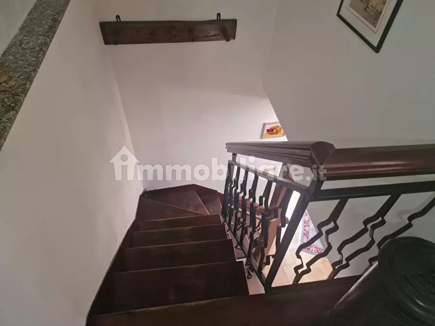 Immagine 10 di Casa semindipendente in vendita  a Carrara