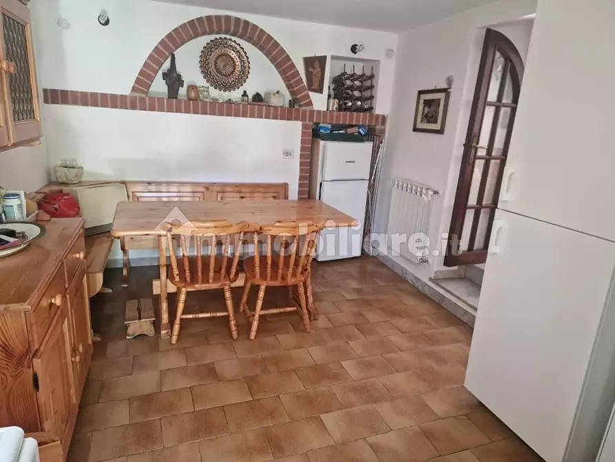 Immagine 12 di Casa semindipendente in vendita  a Carrara