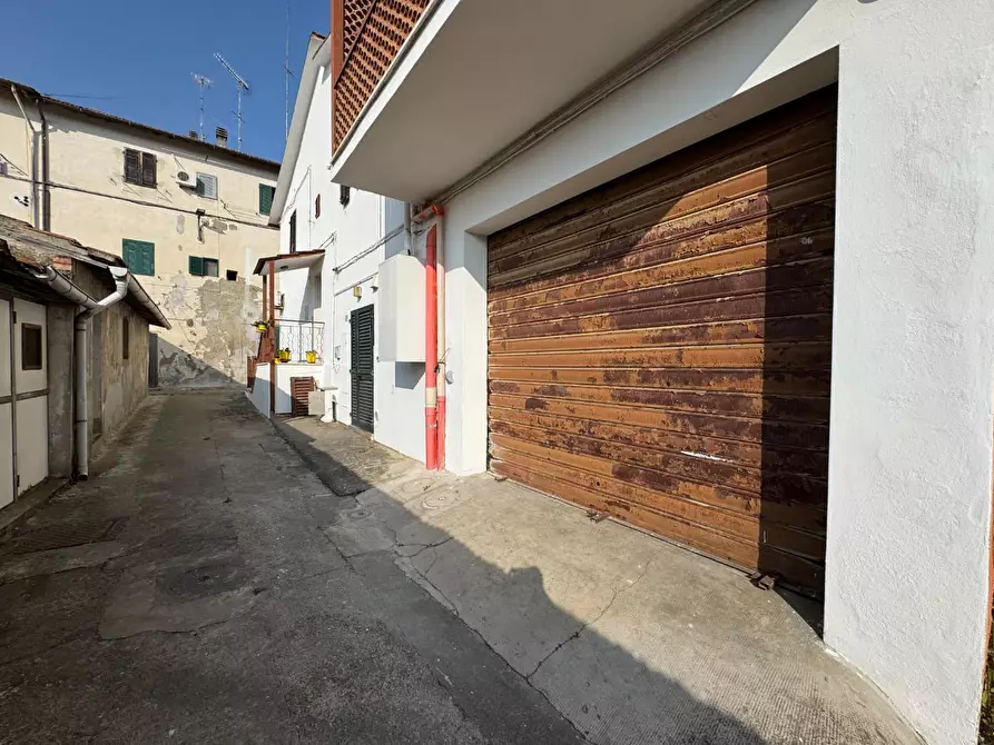 Immagine 15 di Porzione di casa in vendita  a Empoli