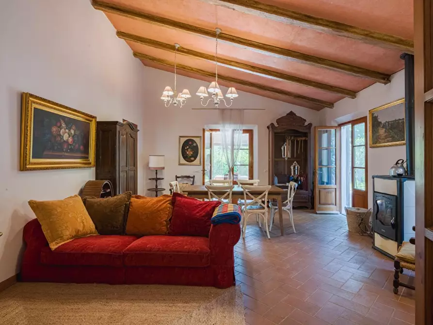 Immagine 10 di Porzione di casa in vendita  a Fauglia