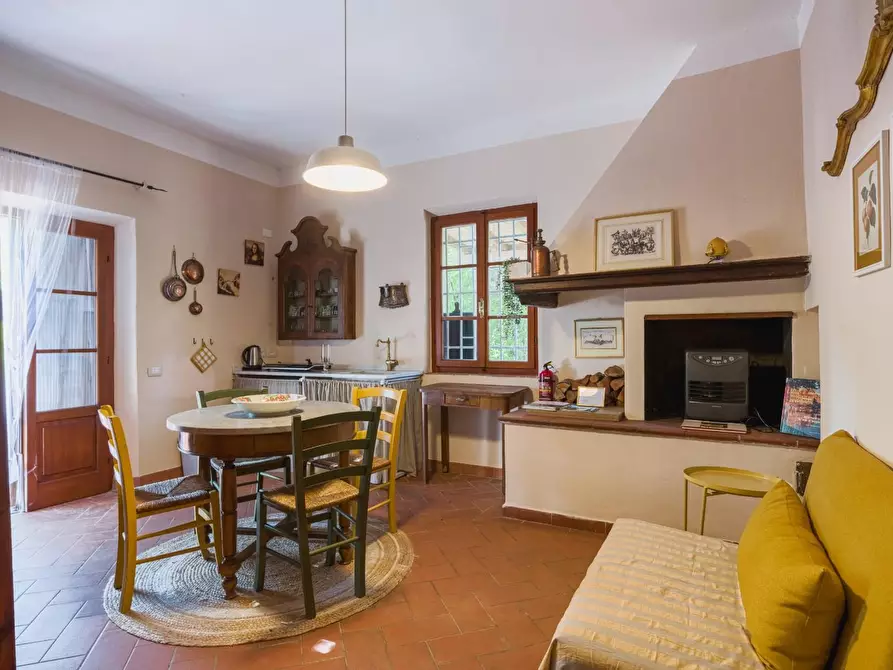 Immagine 2 di Porzione di casa in vendita  a Fauglia