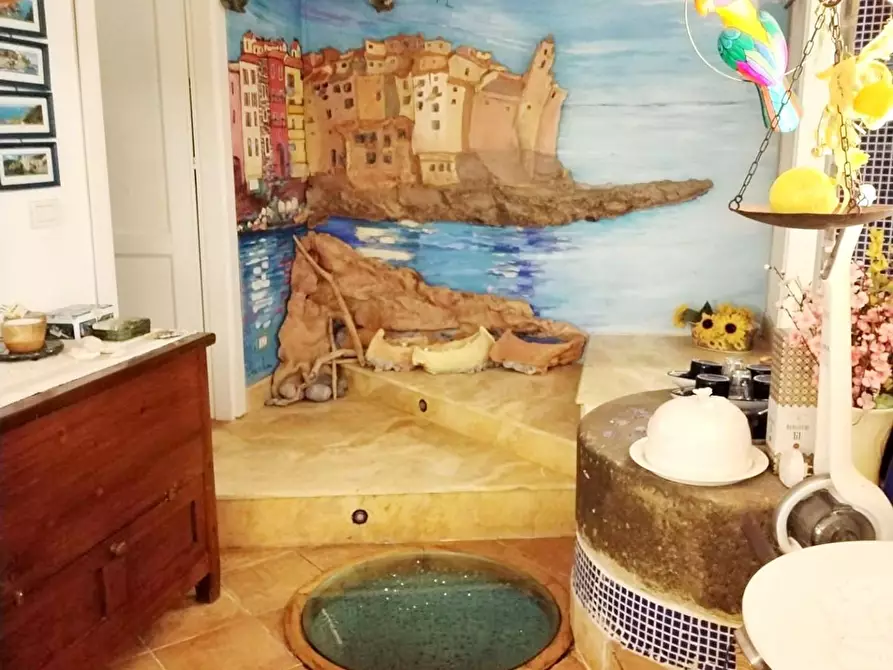 Immagine 47 di Casa indipendente in vendita  a Lerici