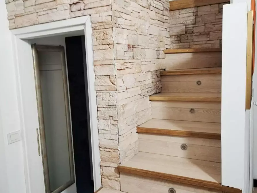 Immagine 40 di Casa indipendente in vendita  a Lerici