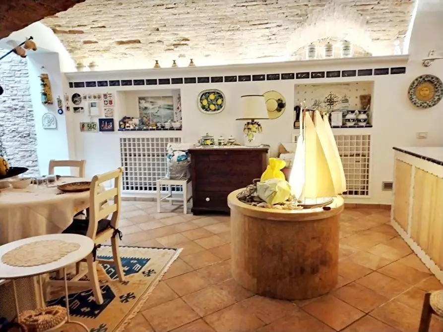 Immagine 10 di Casa indipendente in vendita  a Lerici