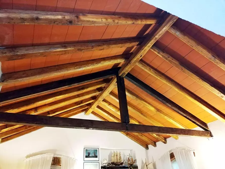 Immagine 6 di Casa indipendente in vendita  a Lerici