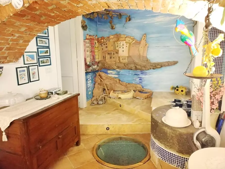 Immagine 22 di Casa indipendente in vendita  a Lerici