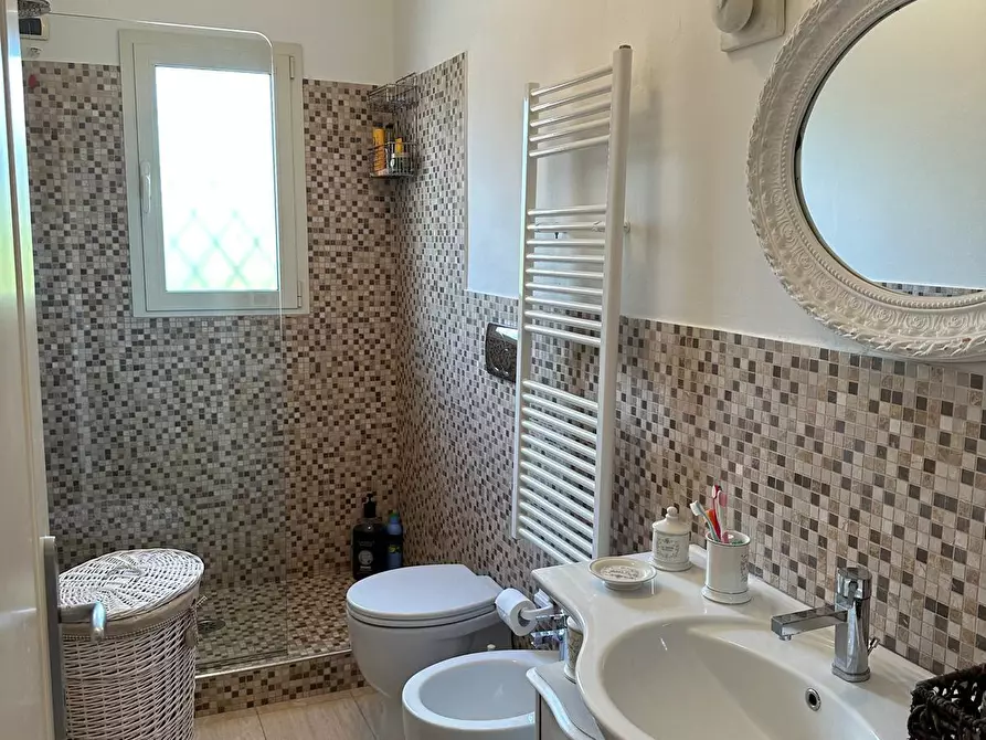 Immagine 10 di Villetta a schiera in vendita  a Forte Dei Marmi