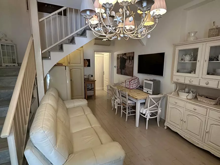 Immagine 11 di Villetta a schiera in vendita  a Forte Dei Marmi