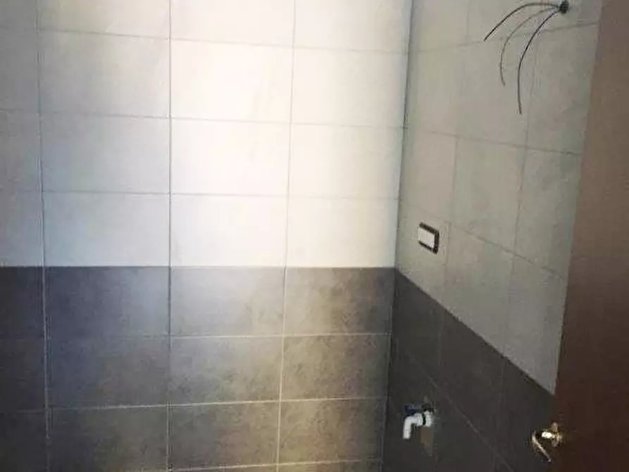 Immagine 11 di Appartamento in vendita  a Lerici