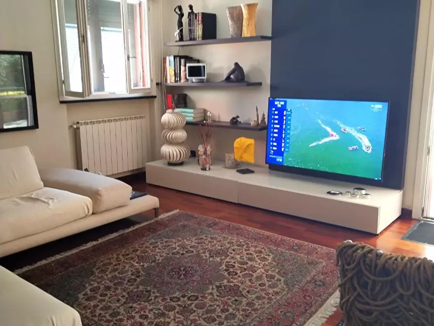 Immagine 16 di Appartamento in vendita  a La Spezia