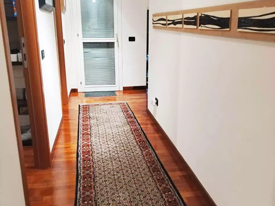 Immagine 4 di Appartamento in vendita  a La Spezia