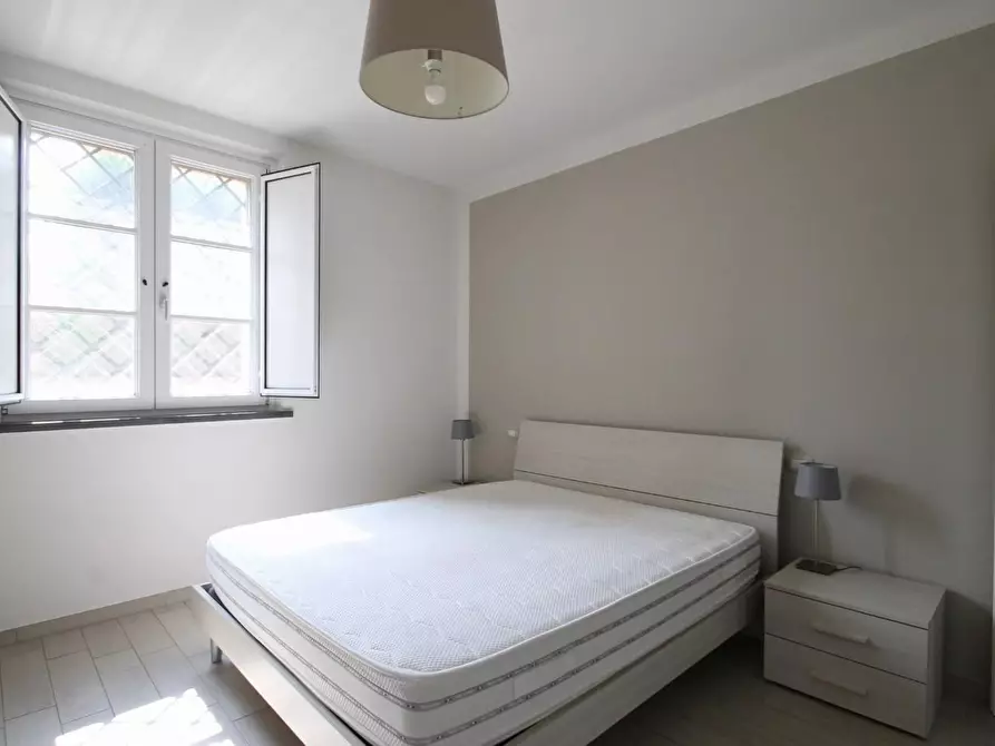 Immagine 8 di Appartamento in vendita  a Lucca