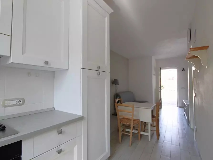 Immagine 6 di Appartamento in vendita  a Lucca