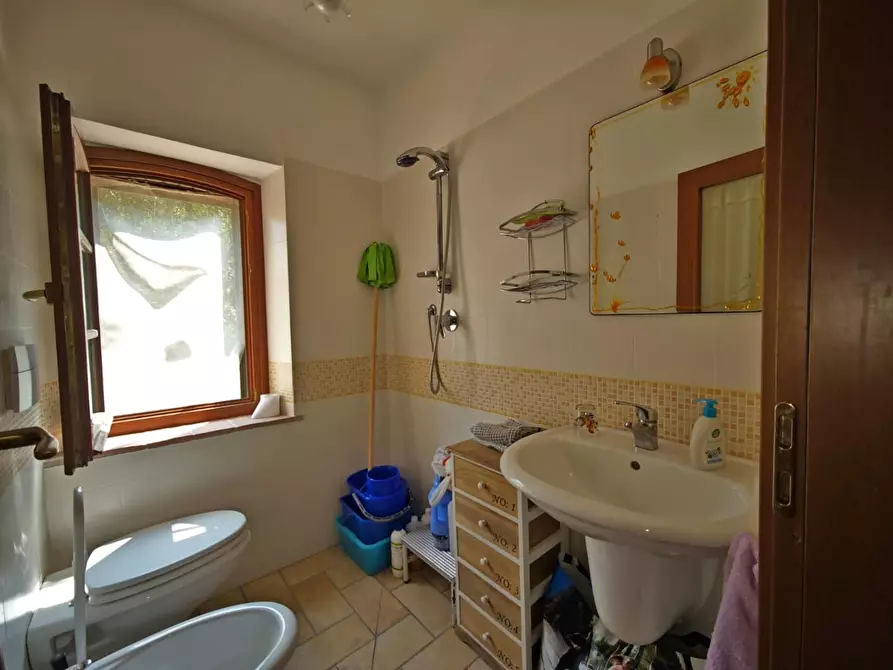 Immagine 9 di Villa in vendita  a Montecatini Val Di Cecina