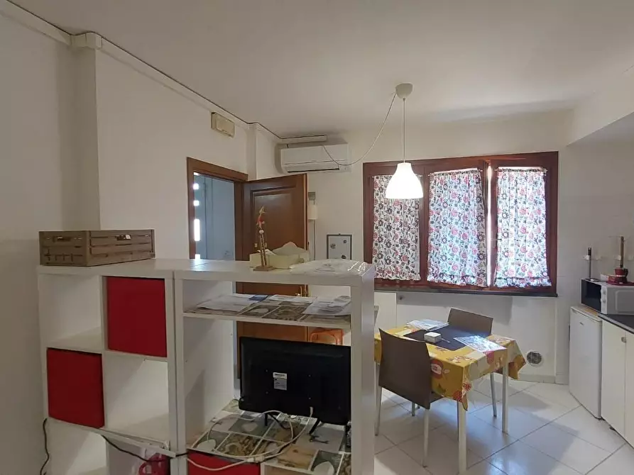 Immagine 2 di Villetta a schiera in vendita  a Pontedera