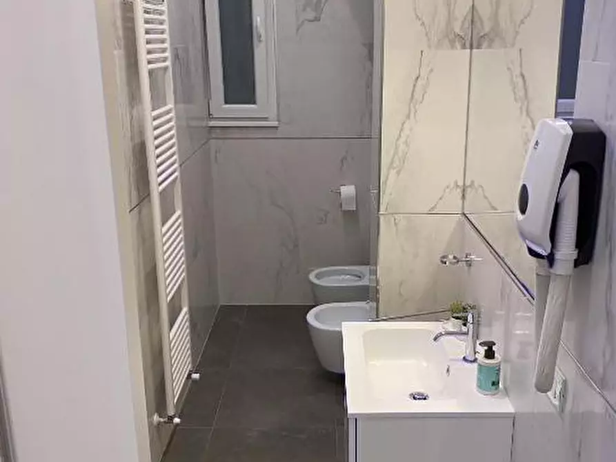 Immagine 9 di Appartamento in vendita  a Pisa