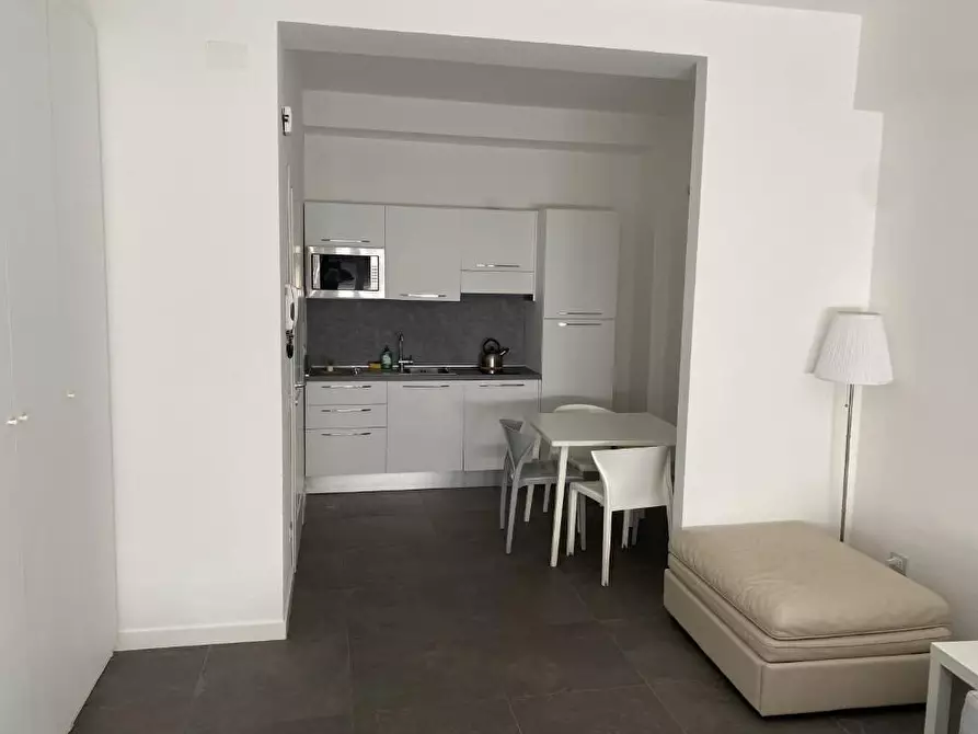 Immagine 4 di Appartamento in vendita  a Pisa