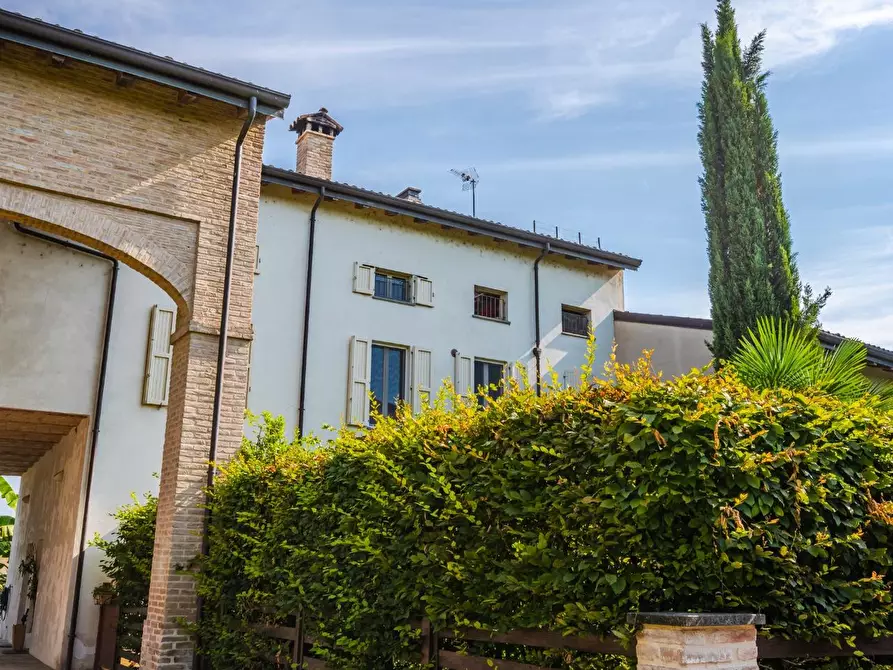 Immagine 6 di Appartamento in vendita  a Parma