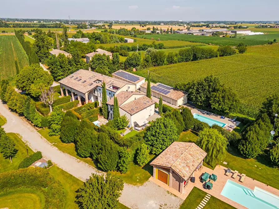 Immagine 63 di Appartamento in vendita  a Parma