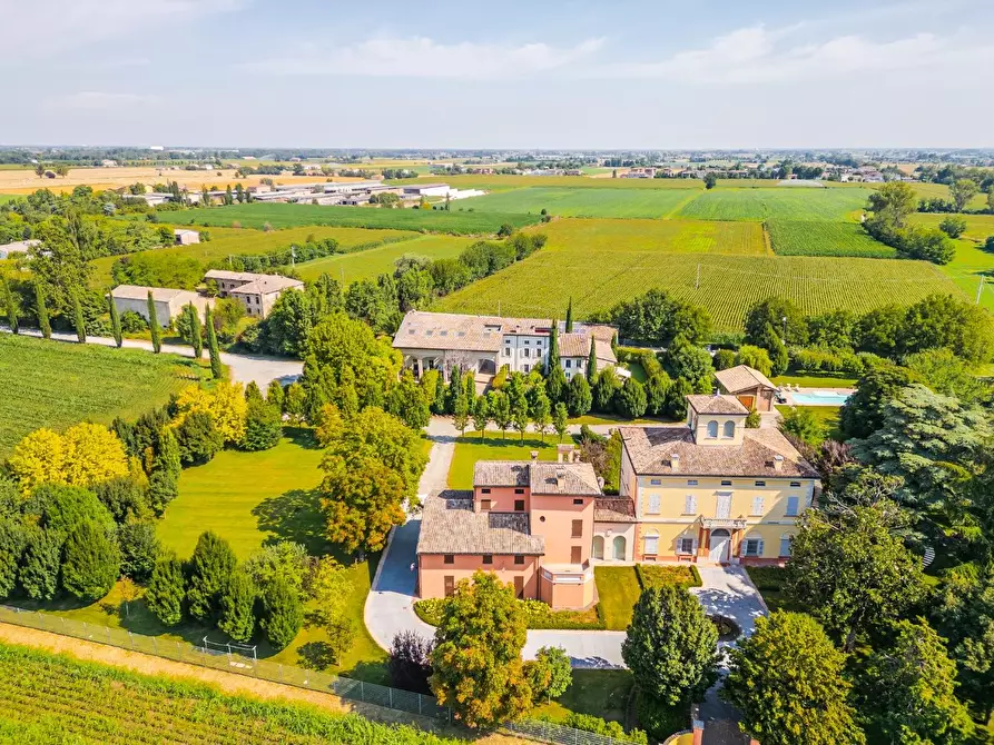 Immagine 57 di Appartamento in vendita  a Parma
