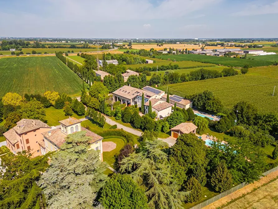 Immagine 55 di Appartamento in vendita  a Parma