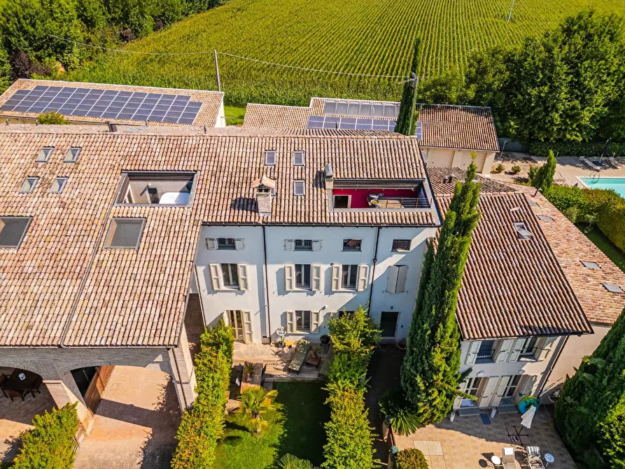 Immagine 60 di Appartamento in vendita  a Parma