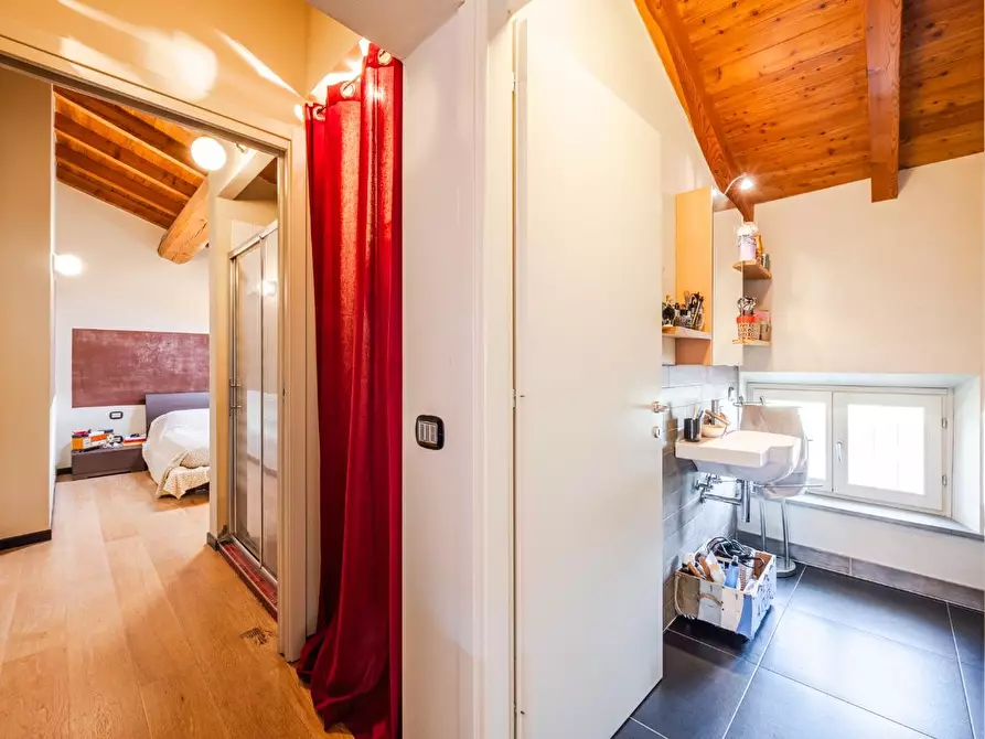 Immagine 25 di Appartamento in vendita  a Parma