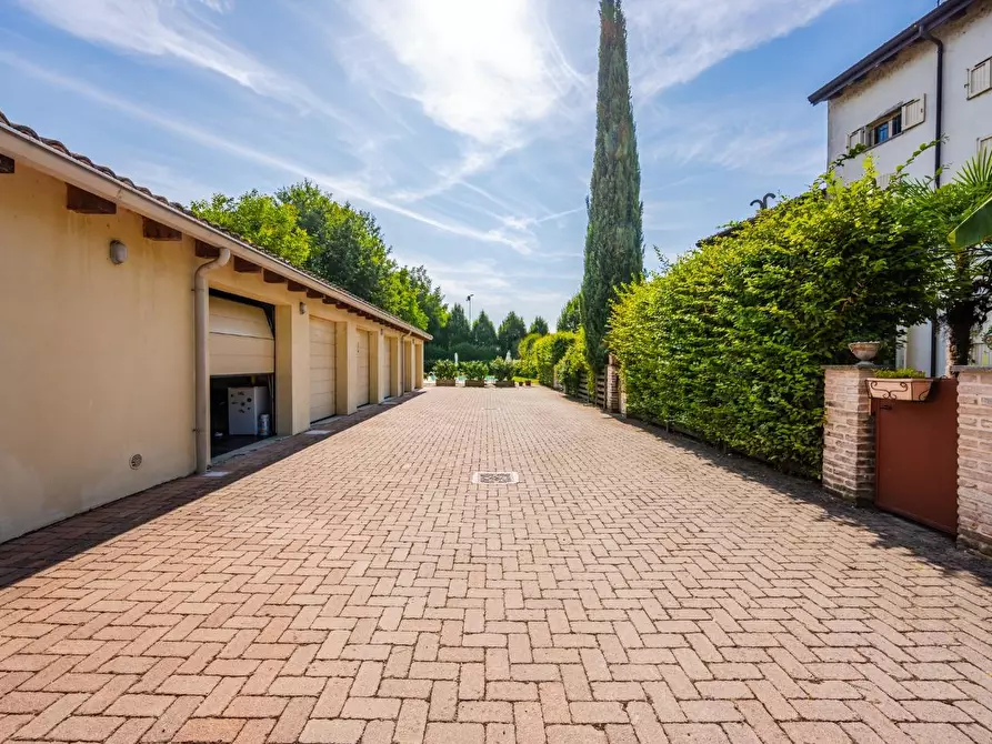 Immagine 45 di Appartamento in vendita  a Parma