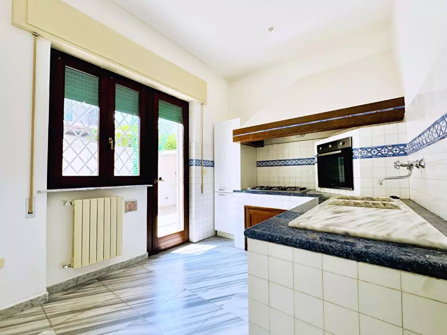 Immagine 7 di Casa bifamiliare in vendita  a Viareggio