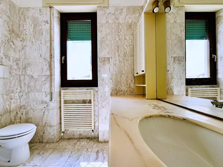 Immagine 14 di Casa bifamiliare in vendita  a Viareggio