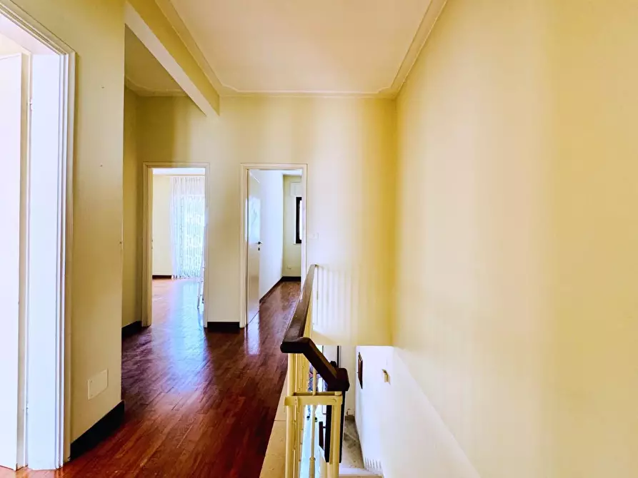 Immagine 39 di Casa bifamiliare in vendita  a Viareggio