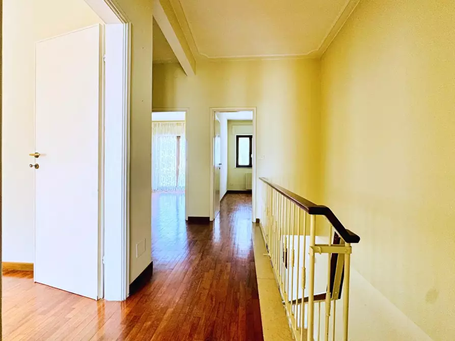 Immagine 21 di Casa bifamiliare in vendita  a Viareggio