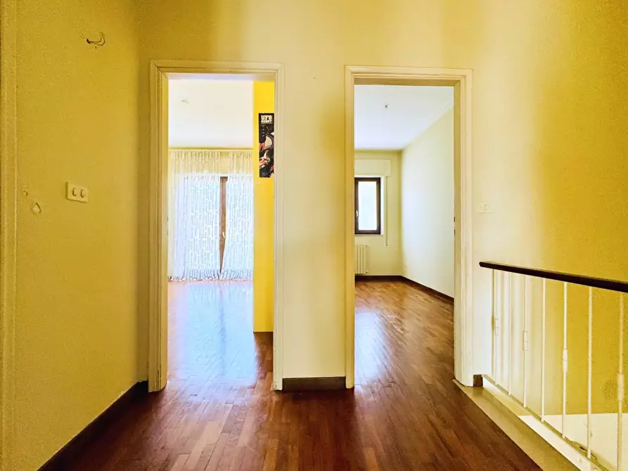 Immagine 22 di Casa bifamiliare in vendita  a Viareggio