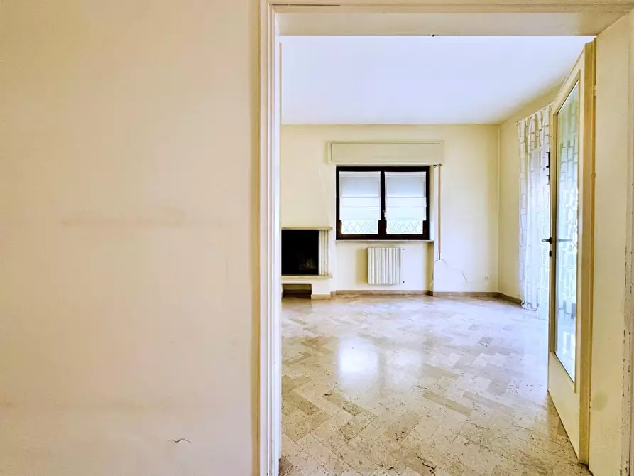 Immagine 5 di Casa bifamiliare in vendita  a Viareggio