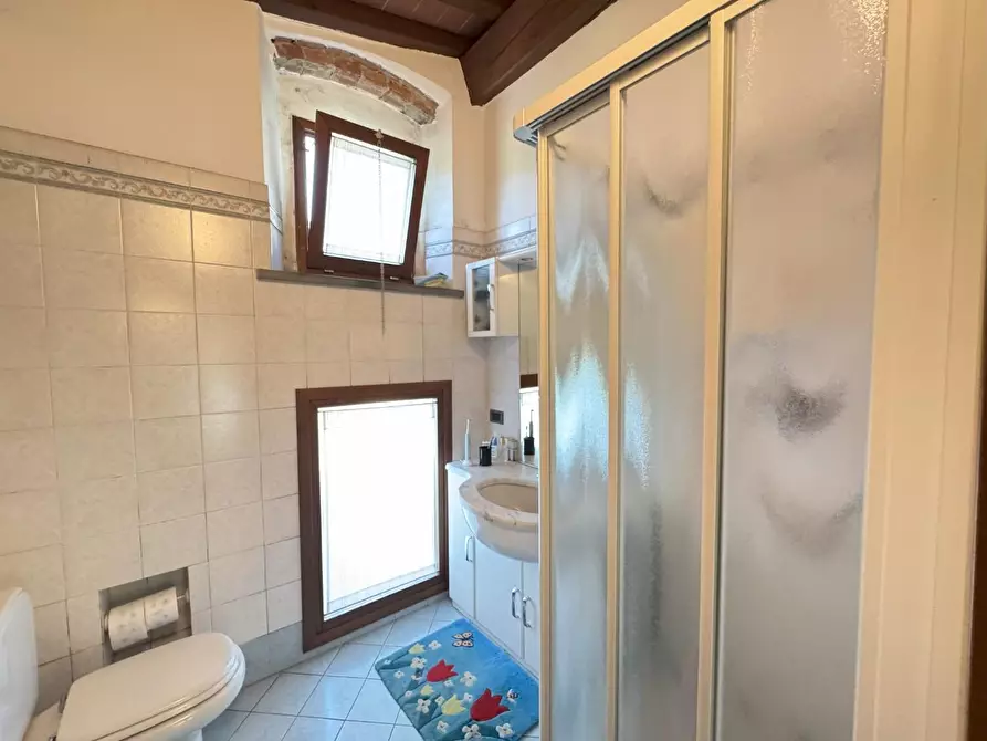 Immagine 23 di Casa colonica in vendita  a Vinci